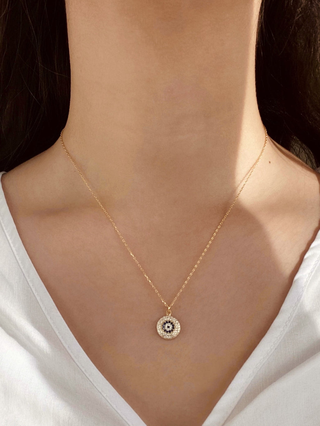 Round Eye Pendant Necklace With Zircon Stones